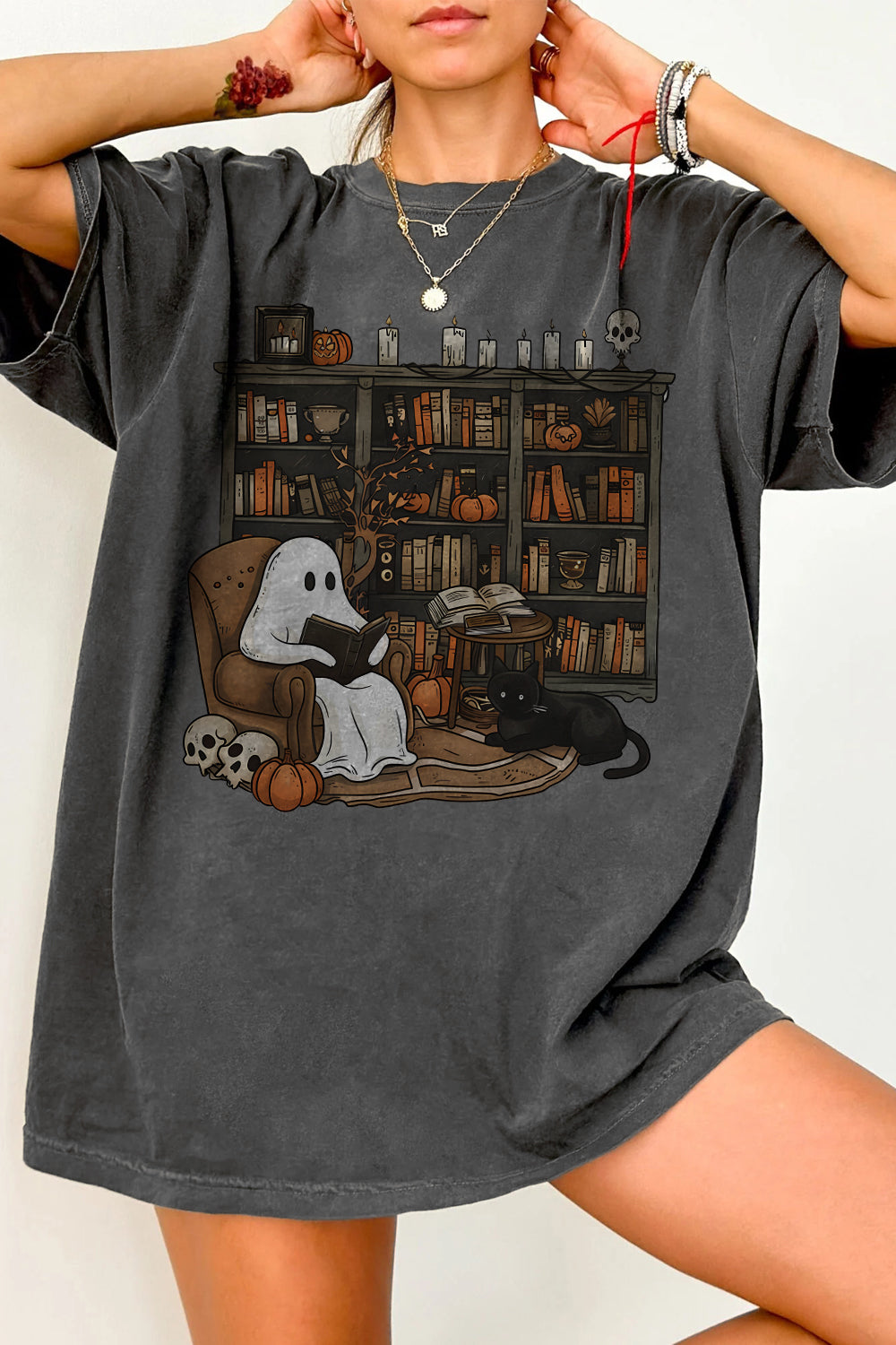 Retro Ghost Reading Books  Tee For Women